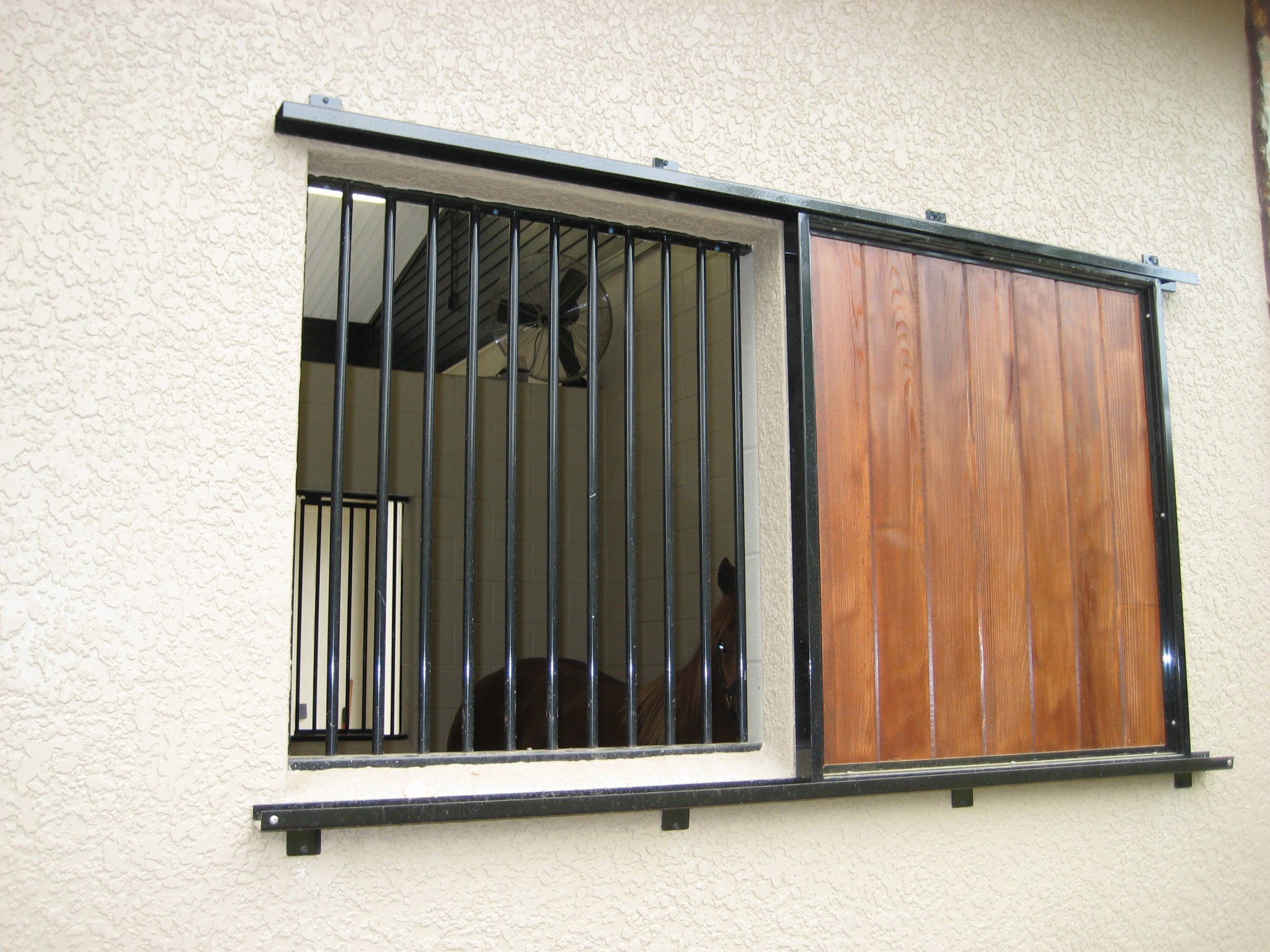 StallWindow Bars Double R Manufacturing