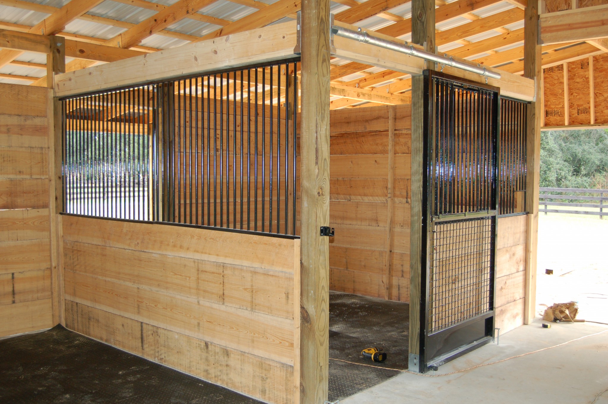 StallWindow Bars Double R Manufacturing